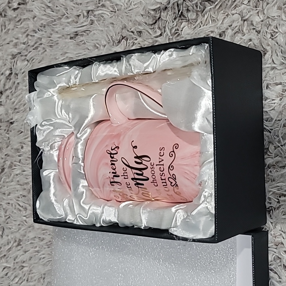 Pink Marble Mug with Gold Spoon. NEW